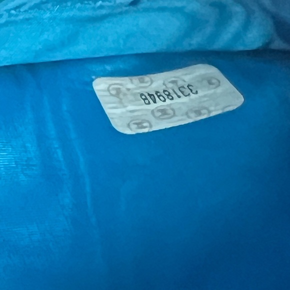 CHANEL CAVIAR LONG KISS LOCK WALLET W/BOX - Picture 10 of 11